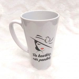 Latte puodelis “Be kavikės, nėr panikės”