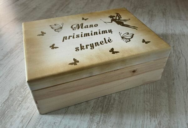Krikštadėžė ” Mano prisiminimų skrynelė”