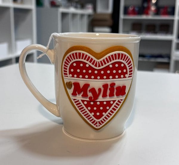 Puodelis dekoruotas modelinu “Myliu”