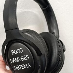 Puodelis „Jis nekelia balso. Jis pakelia standartus. Bosas” (Kopija)
